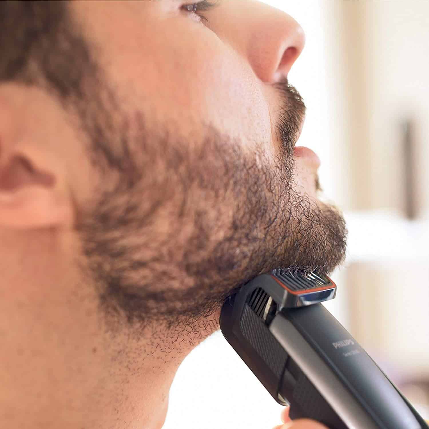La fameuse barbe de 3 jours en mars 2025