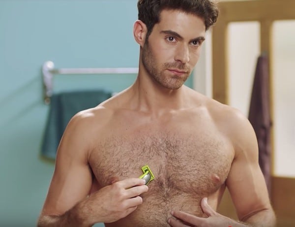 Epilation du torse : comment faire ? en octobre 2025