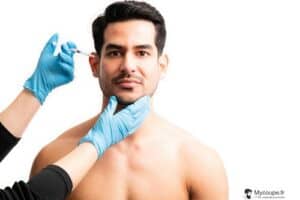 homme barbue qui prépare sa première injection de chirurgie esthétique anti ride